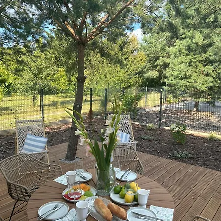 Nad Jeziorami Niedźwiady * Ślesin