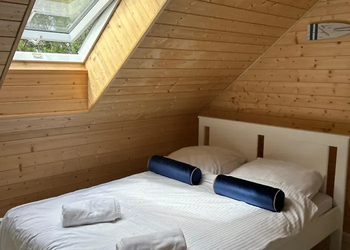 Nad Jeziorami Niedzwiady Villa